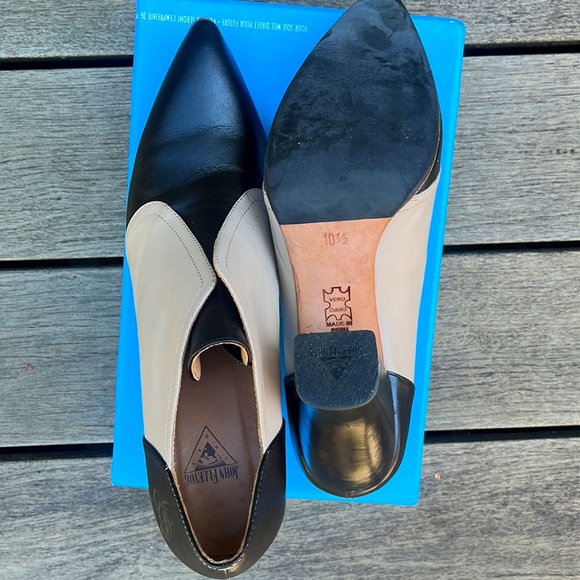 John Fluevog©️ black and white beautiful and COMFORTABLE heels. - Picture 9 of 13